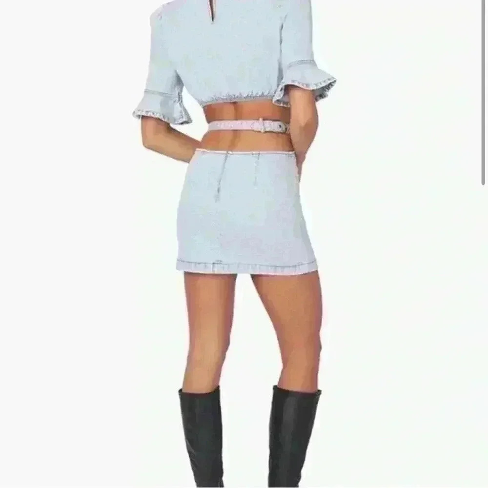 WeWoreWhat Cut-Out Denim Mini Skirt in a Super Light Indigo Wash. Sz Small. NWT! - Picture 2 of 14
